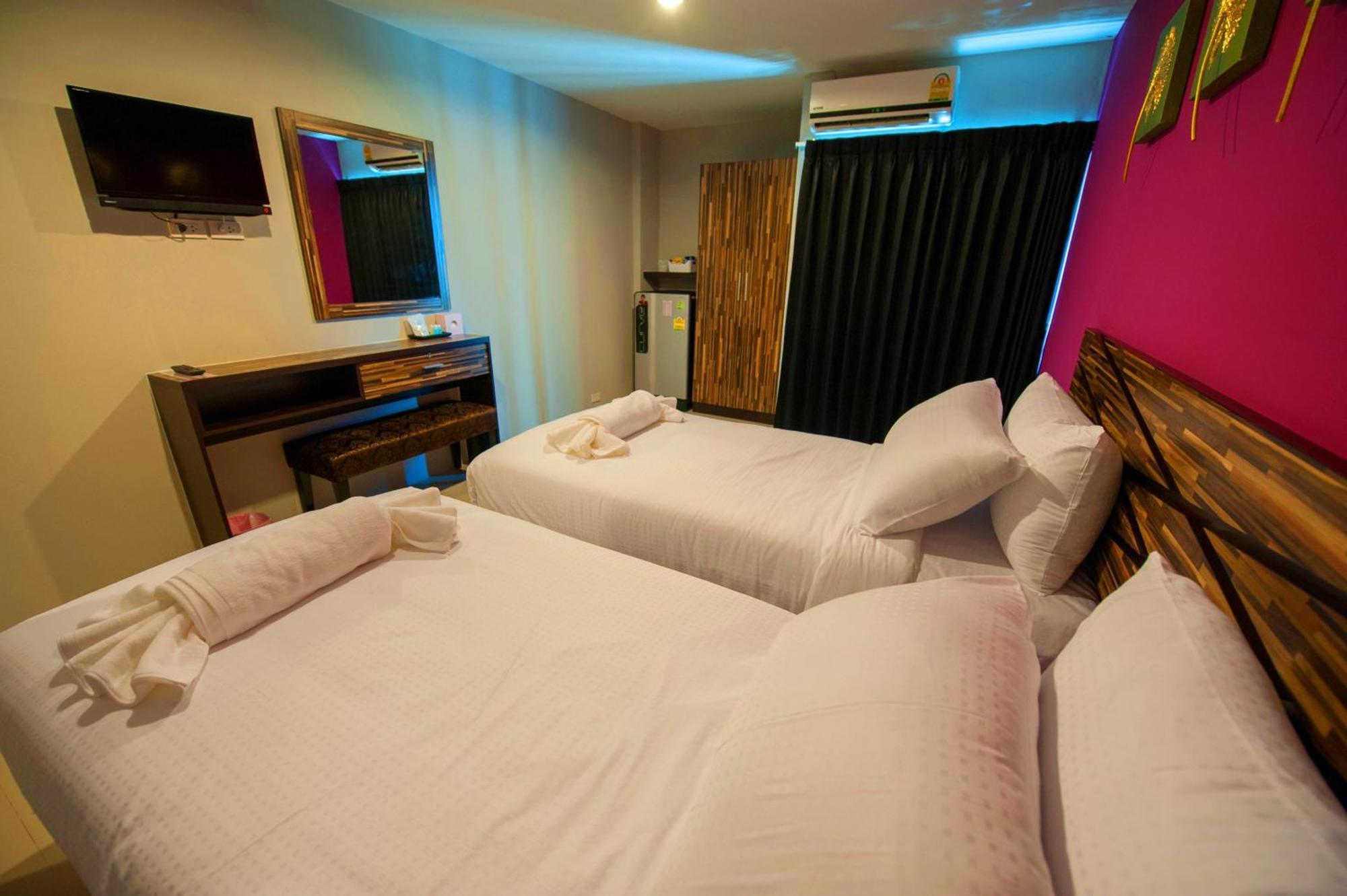 โรงแรม ดีเวลล่า สุวรรณภูมิ 3*